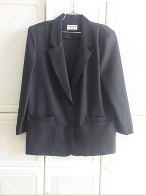 Alfred Dunner Size 14 Women's Black Blazer V-neck Buttoned Long Sleeve Exc.Cond